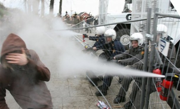 Police detain protesters in Oslo after Gaza demonstrations 