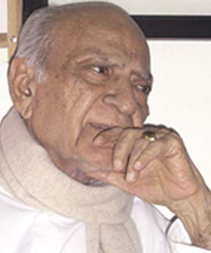 Veteran Actor AK Hangal Ill; Needs Help