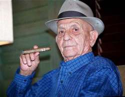 ALejandro Robiana