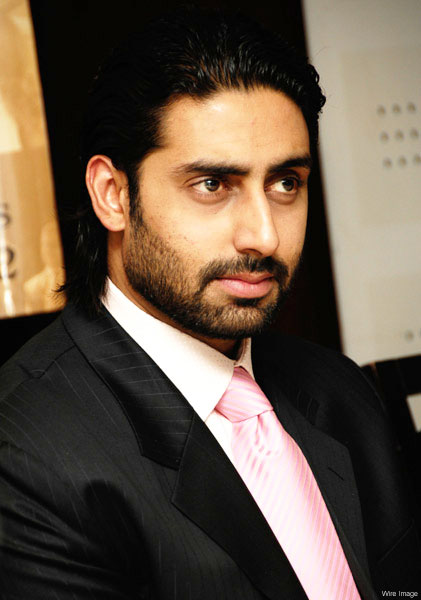Abhishek Bachchan Bags 'Best Anchor Male Award 2010’