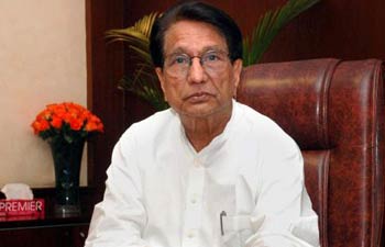 Ajit Singh meets Sonia Gandhi with gripe over Jet-Etihad deal