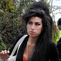Amy Winehouse plans a secret divorce