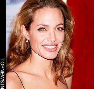 Jolie fan sues charity for bogus ‘Meet Star’ bid