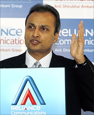 Reliance Com’s unit planning to get listed in Singapore