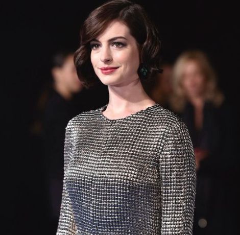 Anne-Hathaway_0