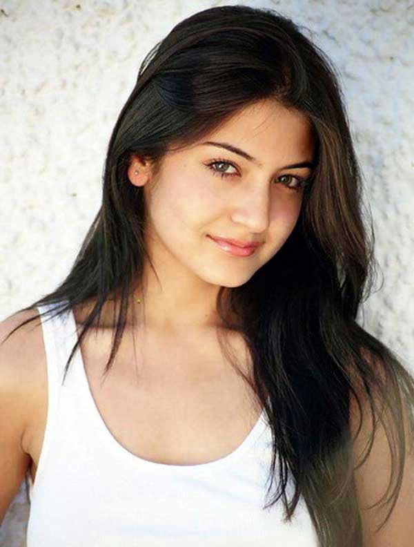 hot and sexy anushka sharma, hot anushka sharma in bikini, hot anushka sharma wallpapers and photos, wet anushka sharma