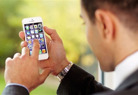 Growth of Christmas Day app downloads falls Growth of Christmas Day app downloads falls