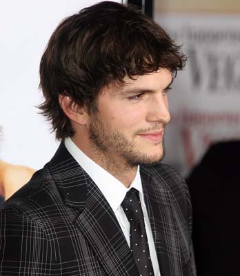 Ashton Kutcher “happy to be alive” after plane scare