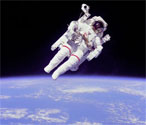 Discovery astronauts begin third spacewalk 