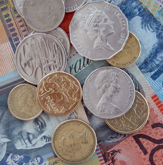 Falling dollar gives Australia''s cost of living a jolt