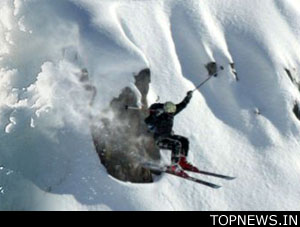 Up to 15 feared to be buried by avalanche in Austria 