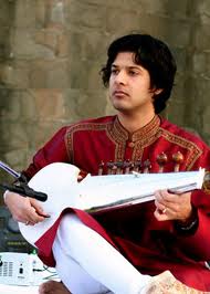 Honoured to be in our father's shadow: Amaan-Ayaan