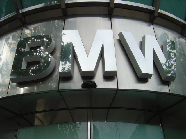 BMW India is set to launch its much ambitious luxury car the Z4 BMW India is set to launch its much ambitious luxury car the Z4