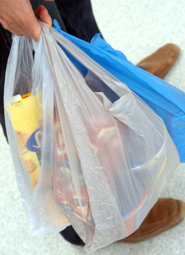 Delhi Government imposes ban on plastic