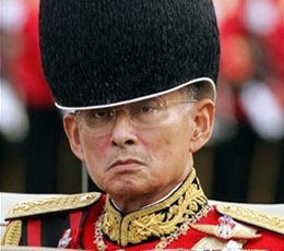 81-year-old Thai king seen in public for the first time in a month