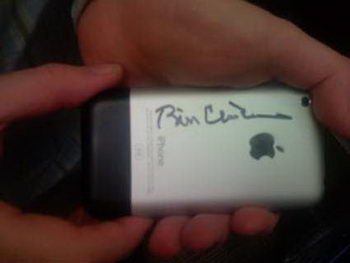 iPod signed by Bill Clinton sells for $2,200 at charity auction