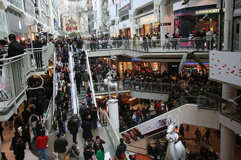 UK retailers record 113 million site visits on 26th December