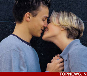 Soon, pocket-sized ‘okay to kiss’ kit to alert you to foul odour in breath