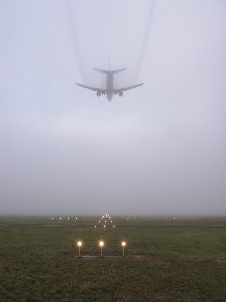 Too much fog to land in Paris, British pilot finds 