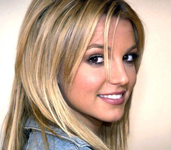 Britney goes blonde