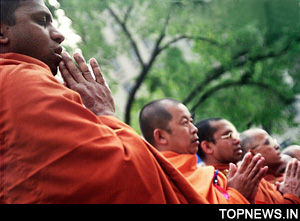 Buddhist monks pray for world peace at Bodh Gaya