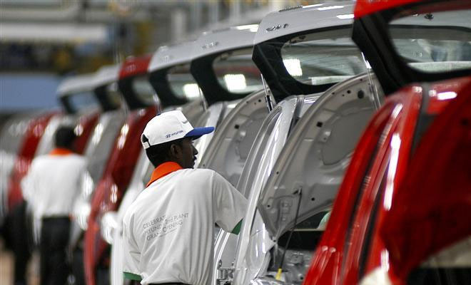 Car industry may cut jobs as sales slip for 7th consecutive month: SIAM