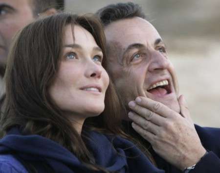 Carla Bruni-Sarkozy urges G8 to fight disease in poor nations 