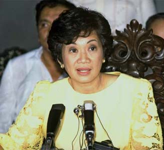 Philippines' Aquino looms larger in death