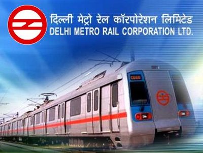 Metro train derails in Delhi
