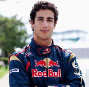Ricciardo refuses to rule out hunt for Formula One title