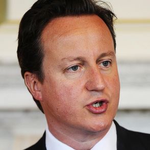Cameron to discuss NHS reforms with healthcare professionals