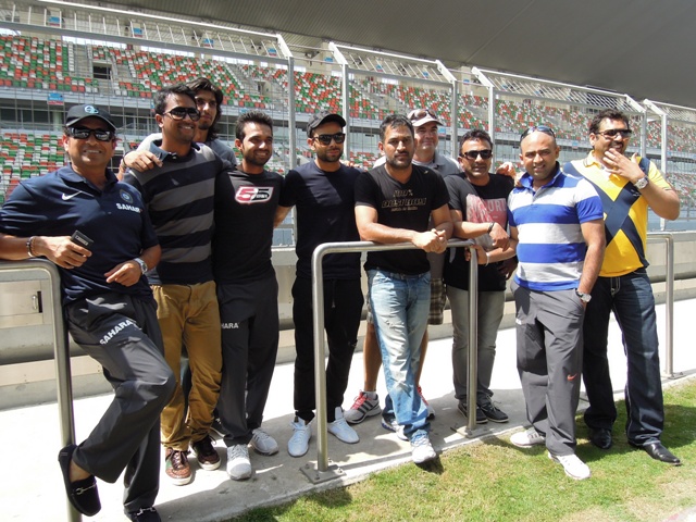 Dhoni-and-Sachin