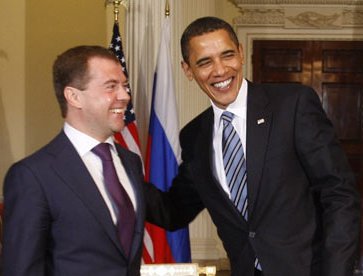 Dmitry-Medvedev-Barack-Obama