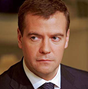 Russia hopes Medvedev, Obama will set agenda for nuclear pact talks 