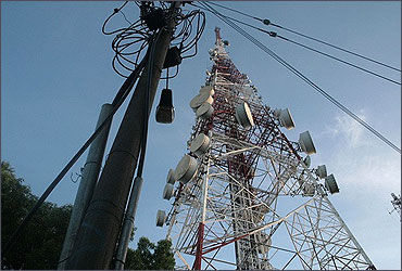 DoT requests SC to extend telecom licences