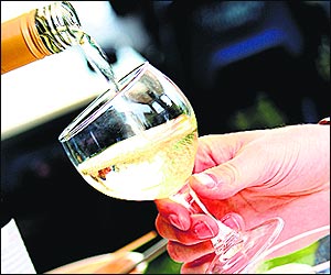 Beware! Rs.50,000 fine for drinking in public place  Beware! Rs.50,000 fine for drinking in public place