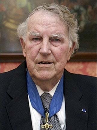 Mountaineer Edmund Hillary’s home sold for 1.9 million dollars