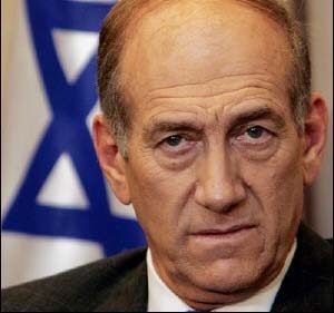 Trial against Olmert, first against former premier, opens in Israel