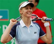 Dementieva beats the heat with warm-weather training