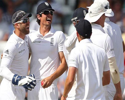 England 'buckle' as India cement their advantage in first Test at Trent Bridge
