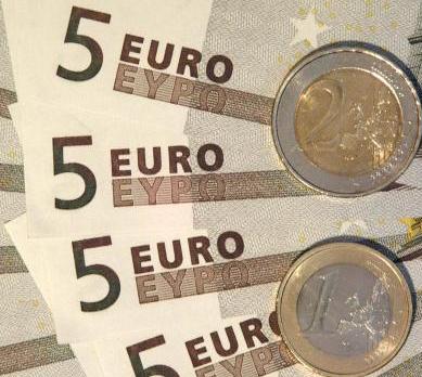 Estonian central bank bats away devaluation rumours Estonian central bank bats away devaluation rumours 