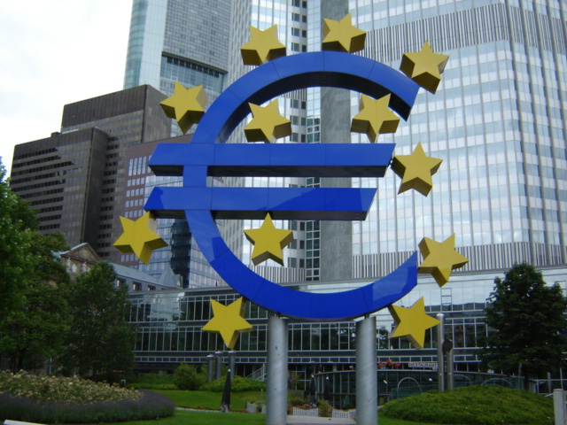 German economic gloom adds pressure for ECB rate cuts