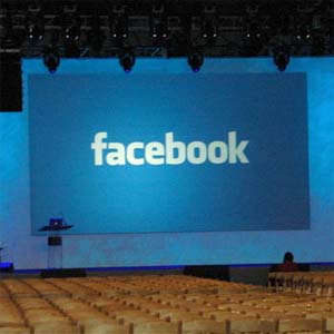 Privacy watchdog groups urge Congress to push federal investigation of Facebook's new policy