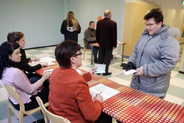 Finnish voters still oppose NATO membership 