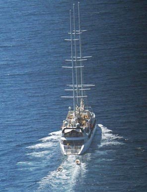 French luxury yacht off Somalia