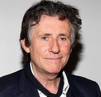 Gabriel Byrne marries Hannah Beth King