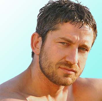 Gerard Butler wants to date a ''dumb woman’