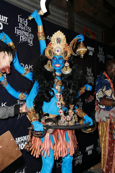 heidi klum and seal halloween costumes. New York, Nov 3 : Heidi Klum