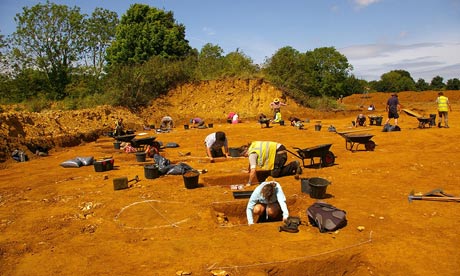 Major excavation begins at UK’s biggest Iron Age hill fort