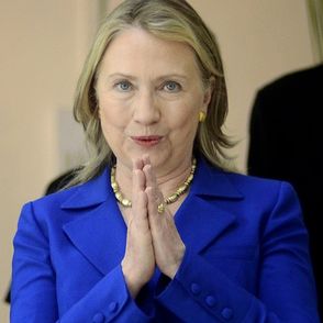 Clinton to stress sustainable development